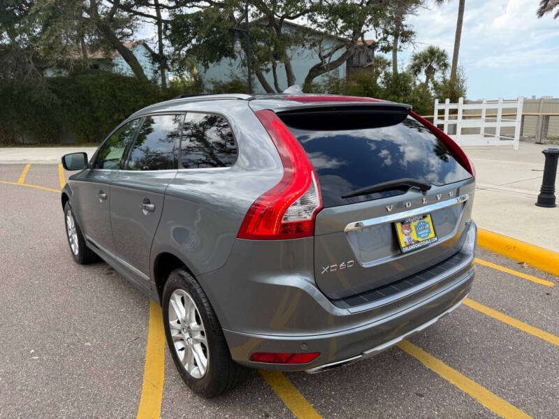 2016 Volvo XC60 T5 Drive-E Platinum
