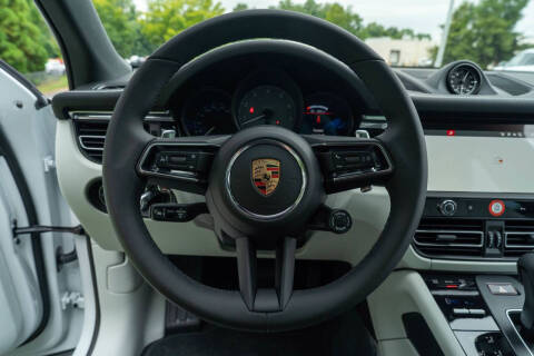 2025 Porsche Macan S