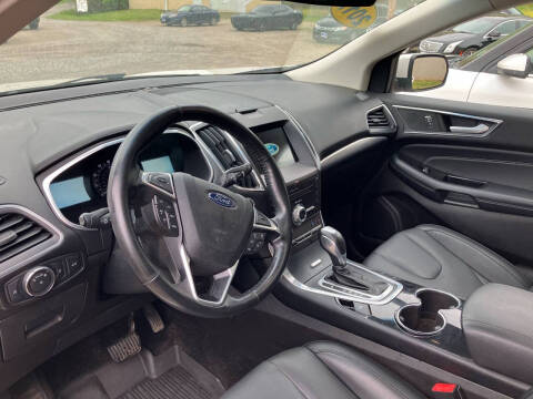 2017 Ford Edge Titanium