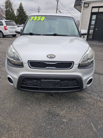 2012 Kia Soul +