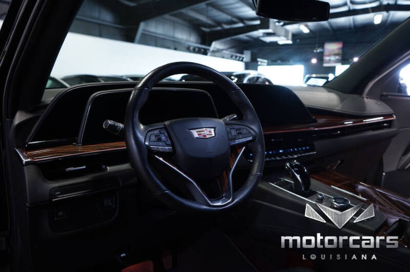 2022 Cadillac Escalade Luxury