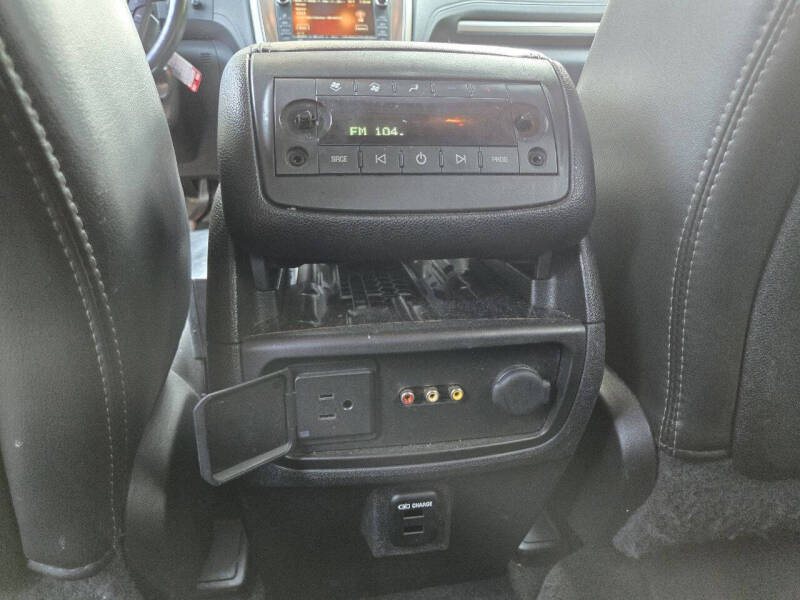 2016 GMC Acadia Denali