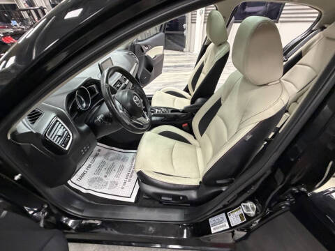 2015 Mazda MAZDA3 s Grand Touring