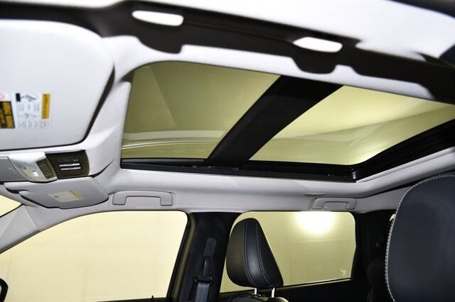 2025 Mitsubishi Outlander PHEV SE
