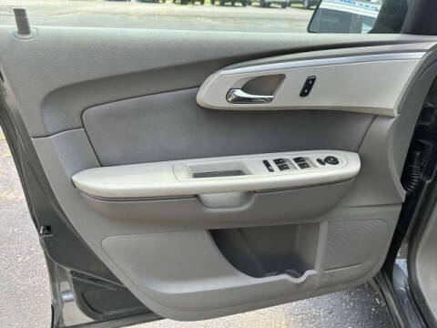 2011 Chevrolet Traverse LS