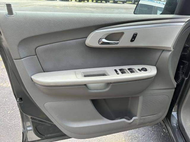 2011 Chevrolet Traverse LS