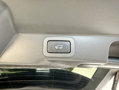 2020 Land Rover Range Rover Sport SVR