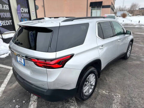 2022 Chevrolet Traverse LT Cloth