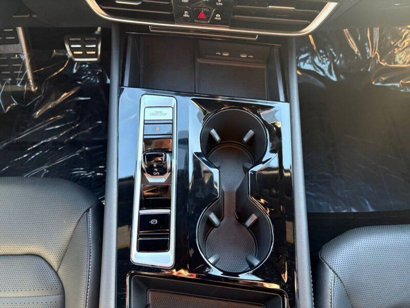 2024 Volkswagen Atlas Cross Sport SEL R-Line 4Motion