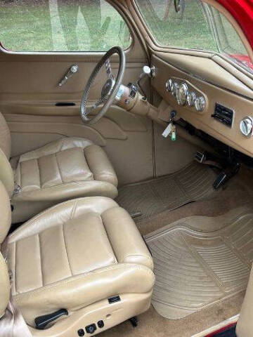 1939 Ford Deluxe