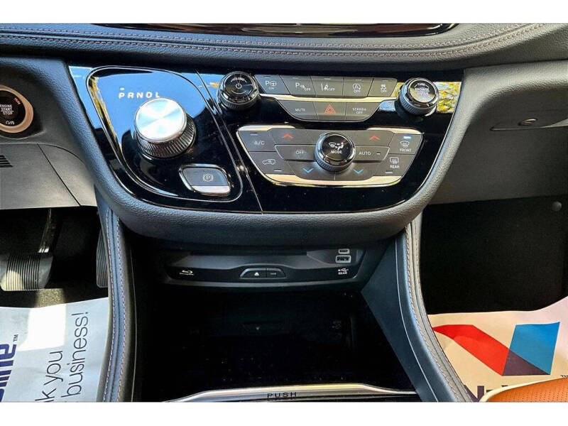 2024 Chrysler Pacifica Pinnacle