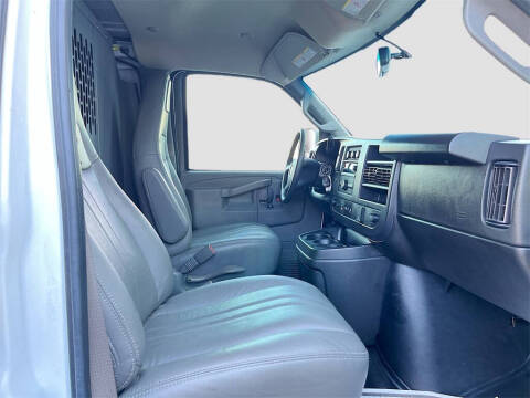 2024 GMC Savana 2500