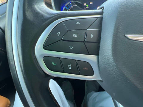 2021 Chrysler Pacifica Hybrid Pinnacle