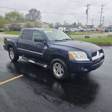 2006 Mitsubishi Raider XLS
