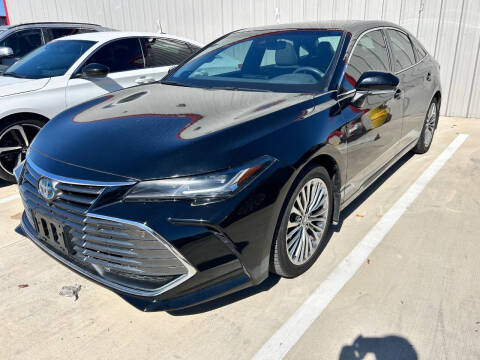 2019 Toyota Avalon Hybrid