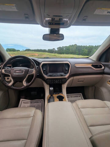 2017 GMC Acadia Denali