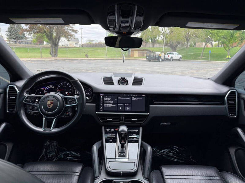 2020 Porsche Cayenne Coupe