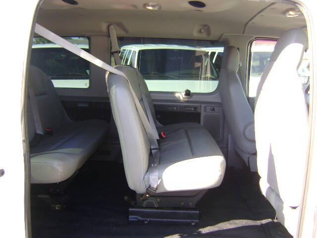 2014 Ford E-Series E-350 SD XL