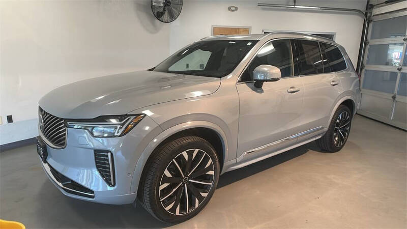 2025 Volvo XC90 B6 Plus Bright Theme 7P