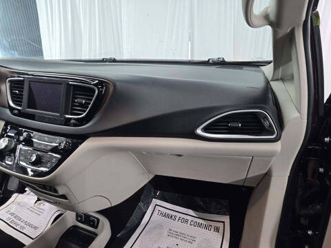 2018 Chrysler Pacifica Touring Plus
