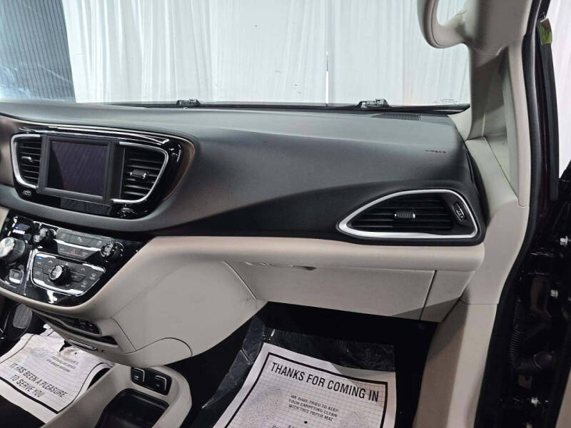 2018 Chrysler Pacifica Touring Plus