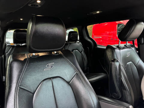 2021 Chrysler Pacifica Touring L