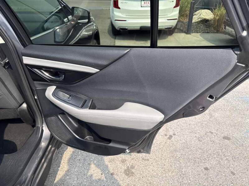 2022 Subaru Outback Premium