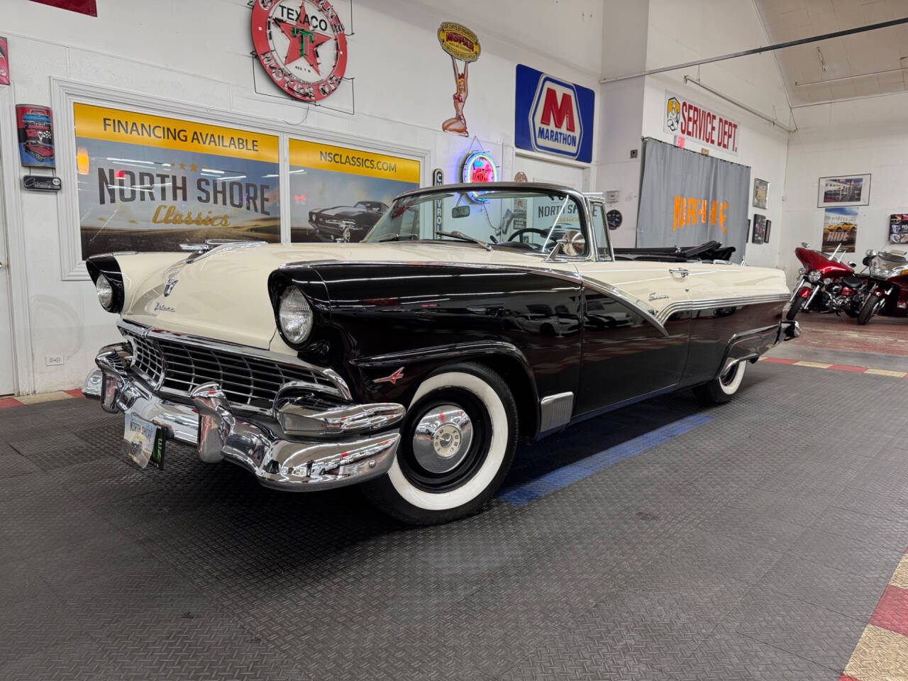 1956 Ford Fairlane 2