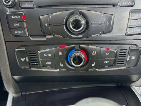 2010 Audi A4 2.0T quattro Premium