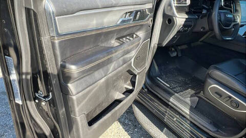 2023 Jeep Wagoneer Carbide