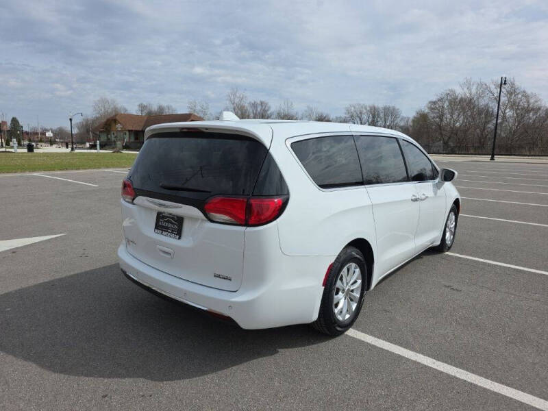 2018 Chrysler Pacifica Touring Plus