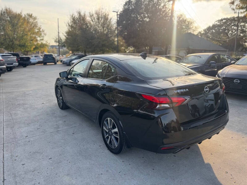 2023 Nissan Versa SV