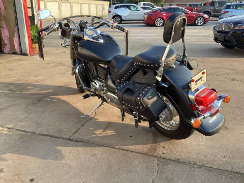 2004 Suzuki VL800