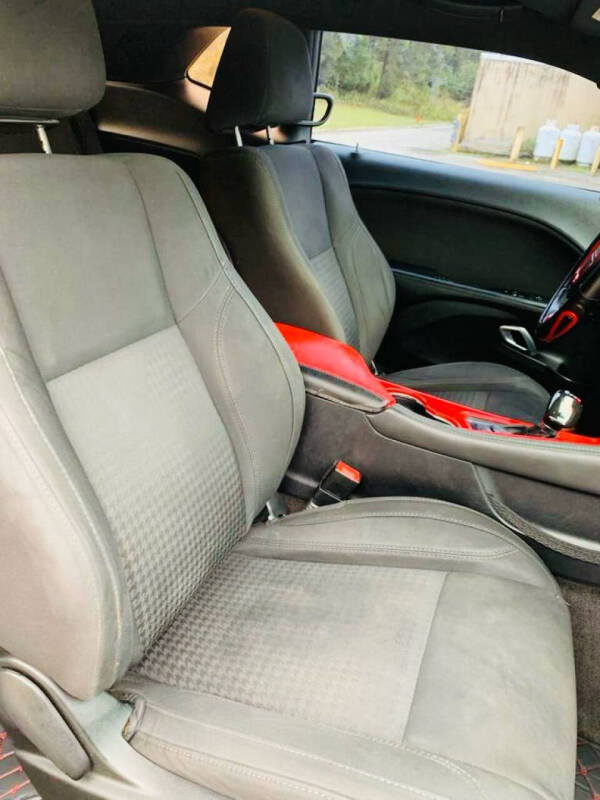 2015 Dodge Challenger SXT