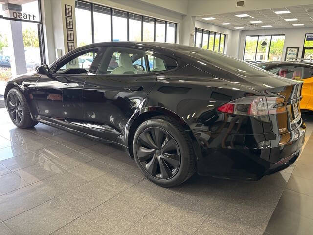 2022 Tesla Model S 2
