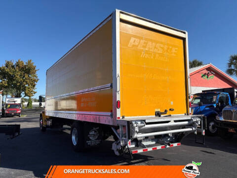 2019 Freightliner M2 106