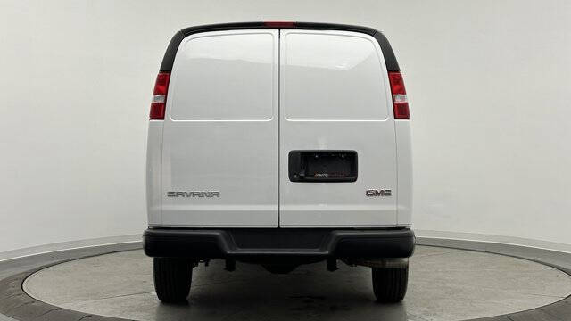 2024 GMC Savana 2500