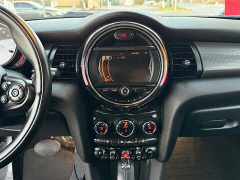 2018 MINI Hardtop 2 Door Cooper