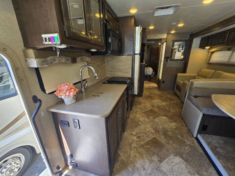 2017 Thor Motor Coach Windsport