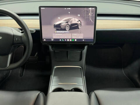 2025 Tesla Model Y Long Range
