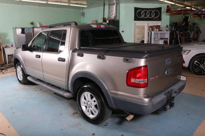 2008 Ford Explorer Sport Trac XLT