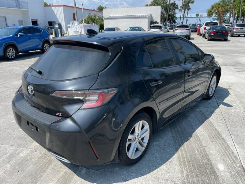 2019 Toyota Corolla Hatchback SE