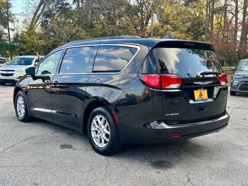 2020 Chrysler Voyager LXi