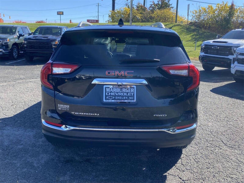 2023 GMC Terrain SLT