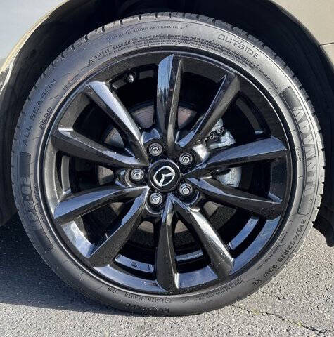 2024 Mazda Mazda3 Hatchback 2.5 Carbon Turbo