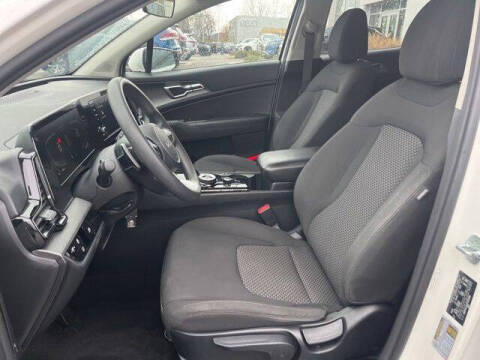 2023 Kia Sportage Hybrid LX