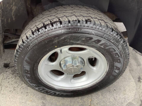 2004 Ford Explorer Sport Trac XLS