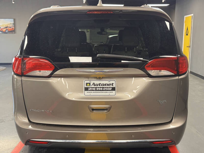 2017 Chrysler Pacifica