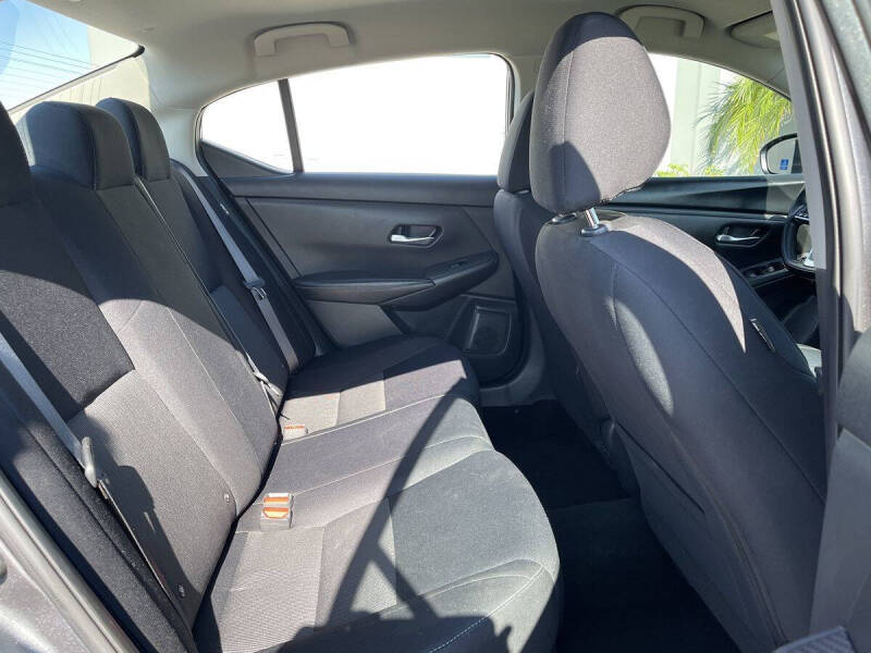 2023 Nissan Sentra SV