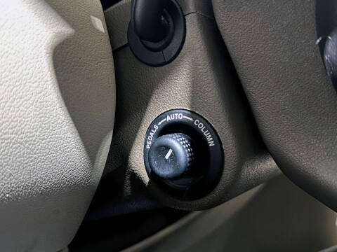 2005 Jaguar XJ-Series XJ8 L